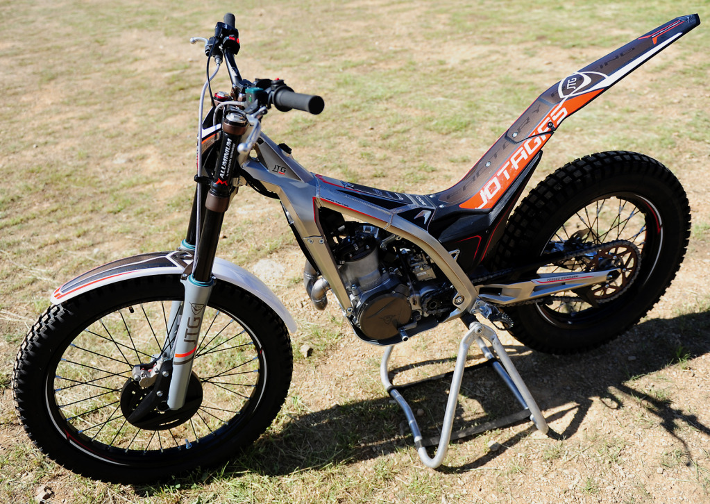 2013 JT300 Jotagas