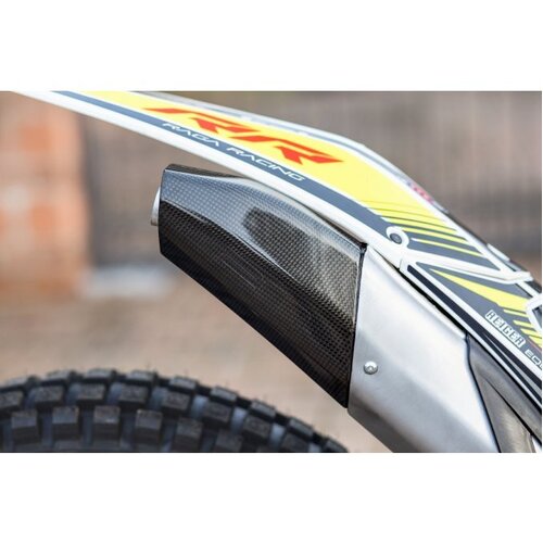 2M TRS Carbon Exhaust End Cap