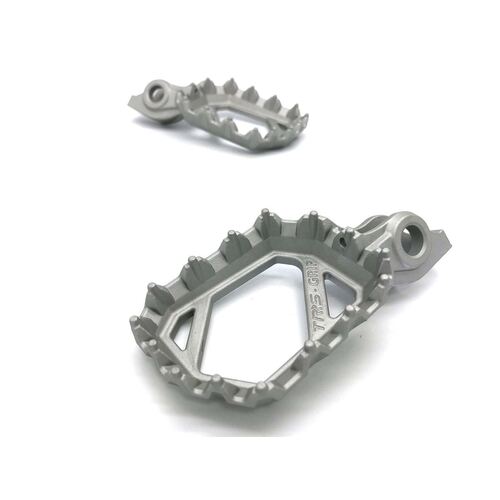 TRS GRIP Footpegs (2)