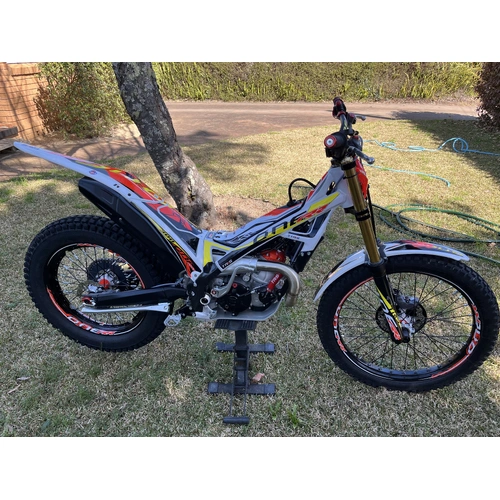 2025 TRS RR 300cc - Kick - Almost new!