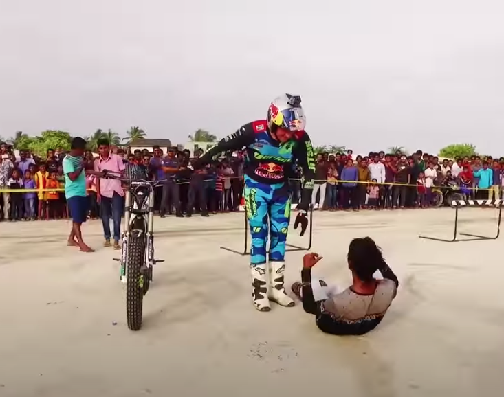 Lampkin gets loose in The Maldives