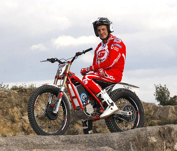 Return of Marc Colomer the 1996 world champion on an Electric Gas Gas!